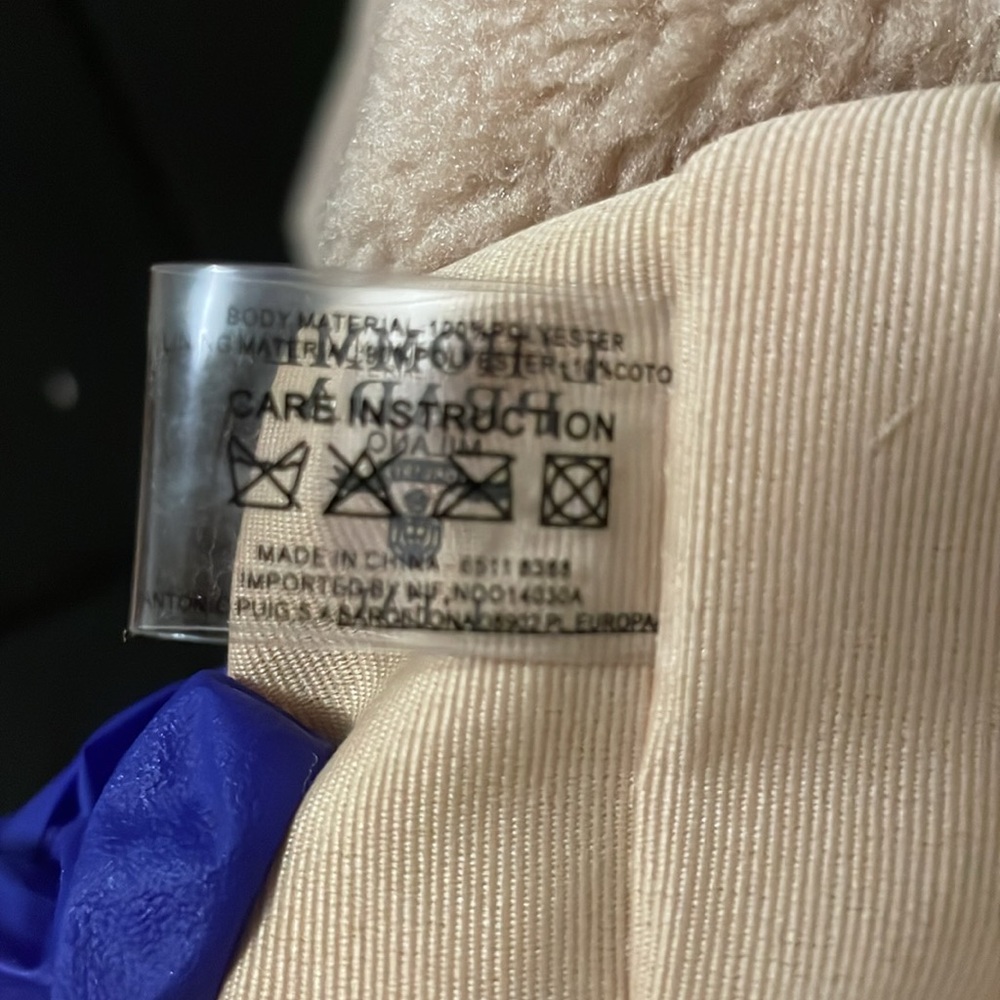 Prada Cream Plush Tote Bag - Picture 9 of 17